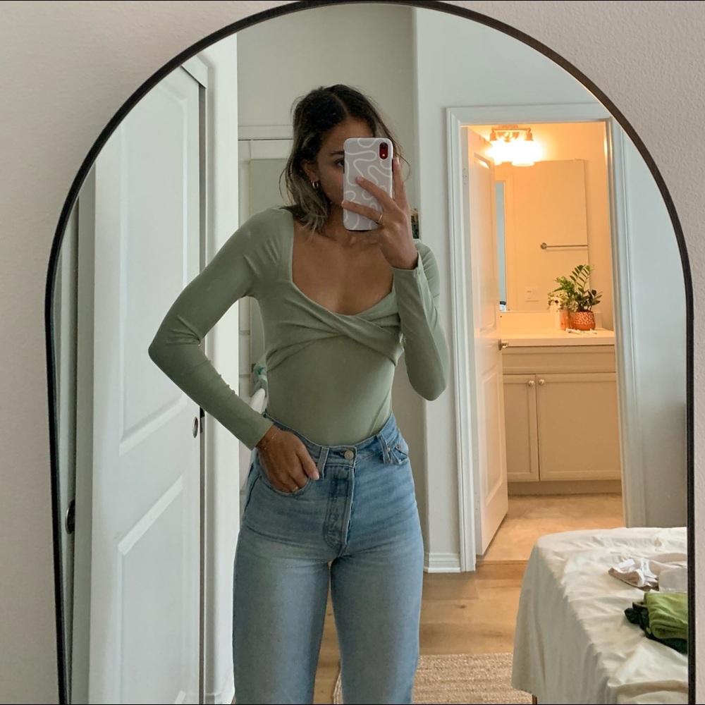 Long serve body suit